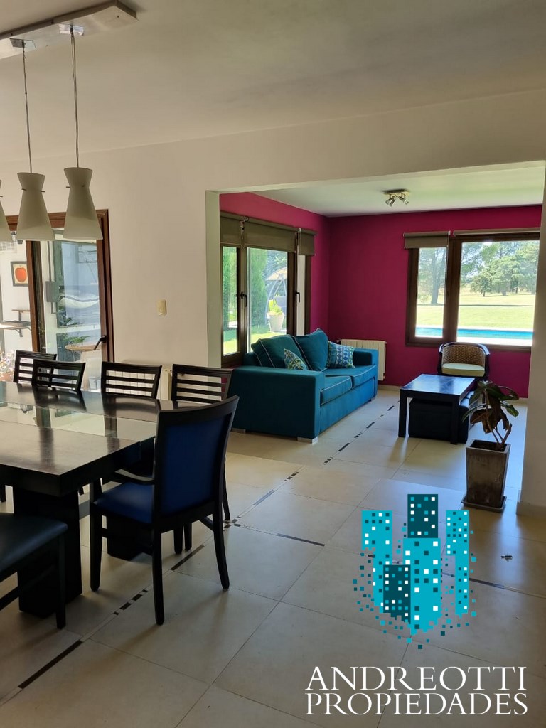 Casa,En Alquiler,1555