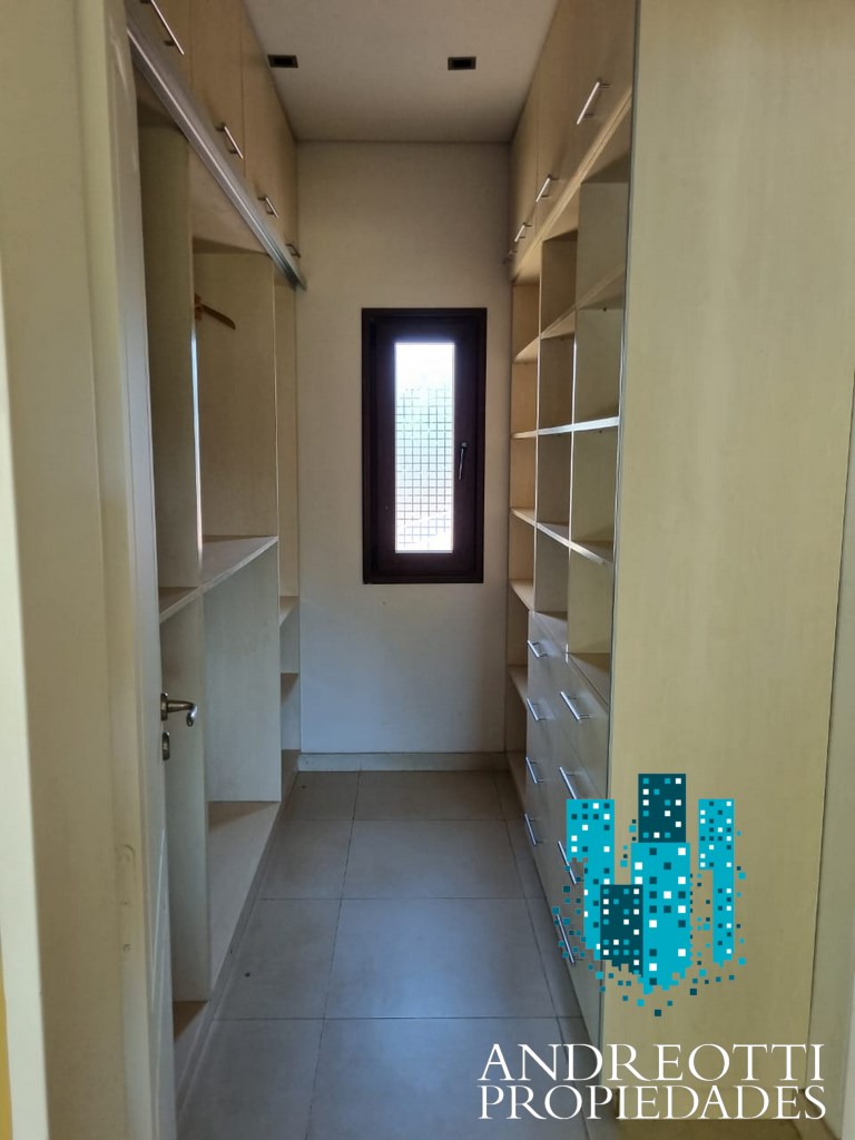 Casa,En Alquiler,1555