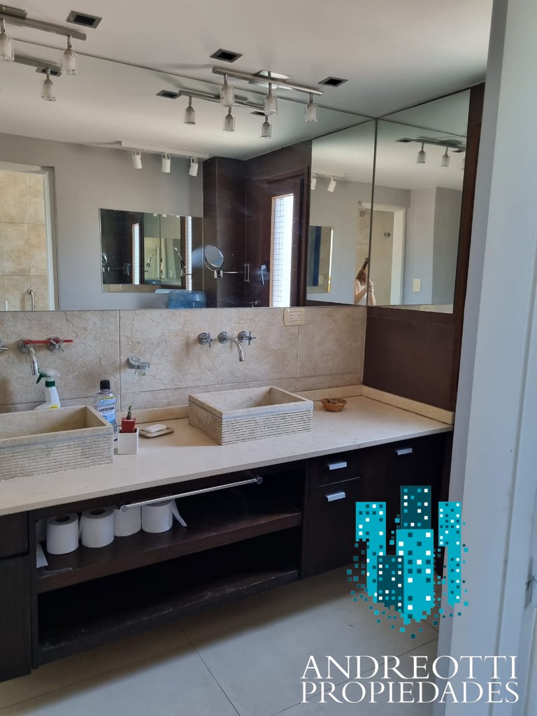 Casa,En Alquiler,1555